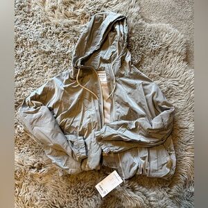 NWT Athleta Bubble Hem Nylon Jacket